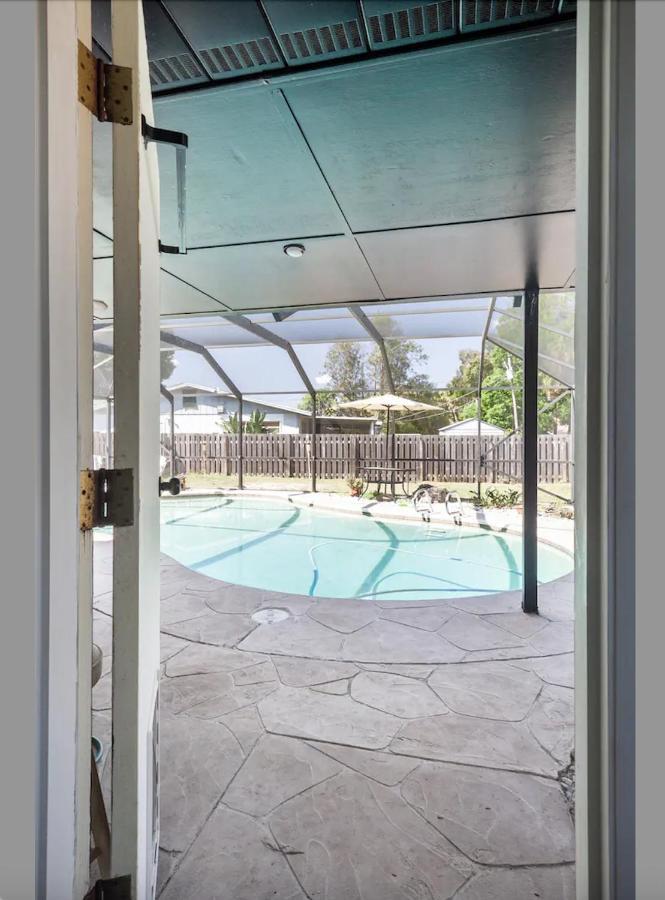 Serenity Studio Hotel Fort Pierce Exterior photo